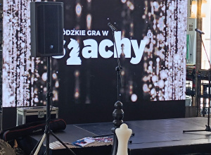 "Łódzkie gra w szachy"