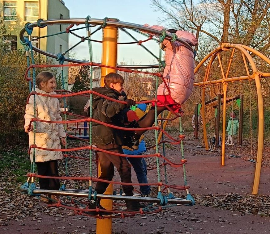 Zabawa ruchowa kto tak jak ja