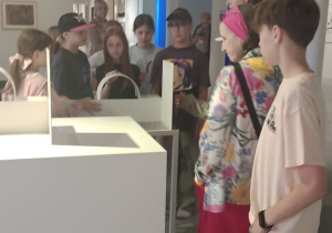 Uczniowie w Muzeum Sztuki