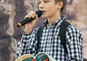 Uczeń opowiada o historii Polski po 1945 r.