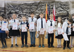 Nagrodzeni uczniowie klas I - III
