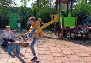 Wspólna zabawa z rówieśnikami to najlepsza integracja grupy