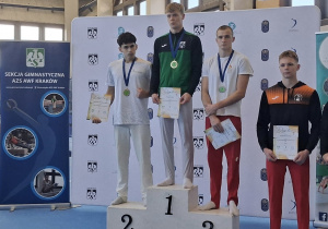Zawodnicy na podium