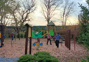 Dzieci po zajęciach teoretycznych o cukrzycy wykorzystują wolny czas dla zdrowia