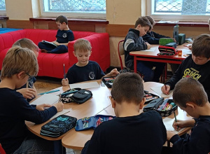 Zajęcia świetlicowe pt. "Zimowy pejzaż za oknem"