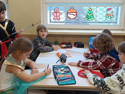 Zajęcia świetlicowe pt. "Kim byłem na balu karnawałowym?"