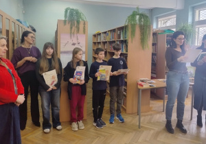 Wręczenie dyplomów i nagród uczniom