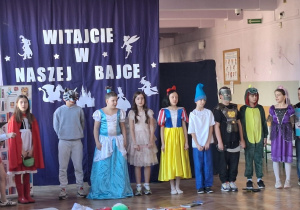 Nasi uczniowie podczas występu