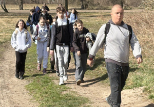 Uczniowie podczas rajdu