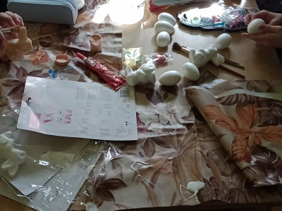 Koło plastyczne przygotowuje się do świąt