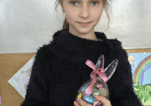 Uczennica z nagrodą