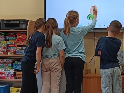 Zajęcia świetlicowe pt. "Jak spędziłem święta z rodziną?"