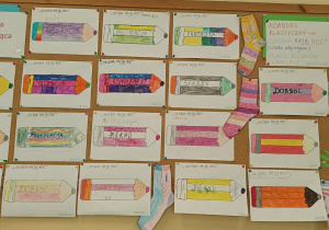 Prace plastyczne uczniów wykonane podczas konkursu Słowa mają moc