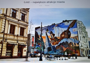 Prezentacja pokazująca znany mural na ulicy Piotrkowskiej