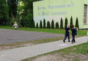 Wspólne spędzanie czasu wolnego w grupie rówieśniczej