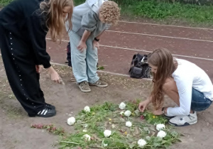 Uczniowie pracują