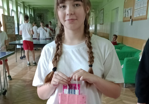 Uczennica z nagrodą