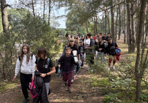Uczniowie podczas rajdu