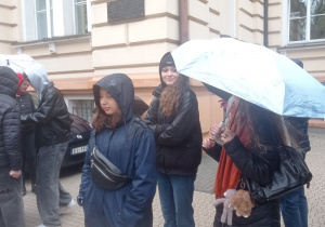 Uczniowie podczas wycieczki edukacyjnej