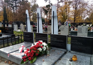 Cmentarz Wojskowy na Dołach - groby Lotników Lwowskich