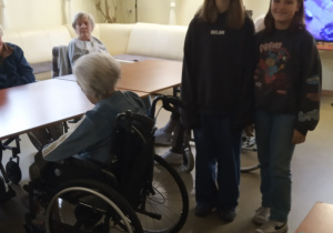Będziemy pełnić indywidualny wolontariat wśród seniorów.