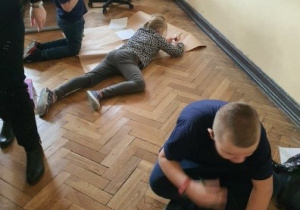 Uczniowie tworzą swoje prace